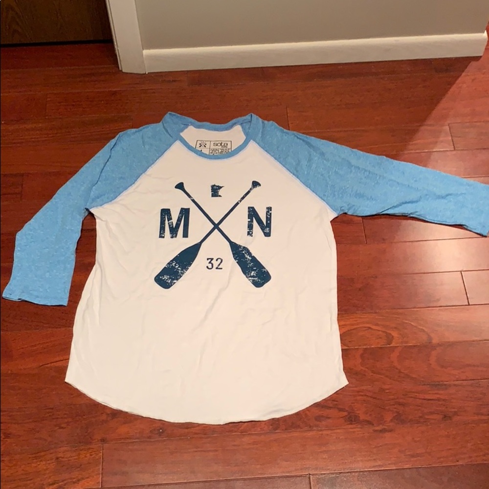 Never worn Sota Clothing quarter length shirt